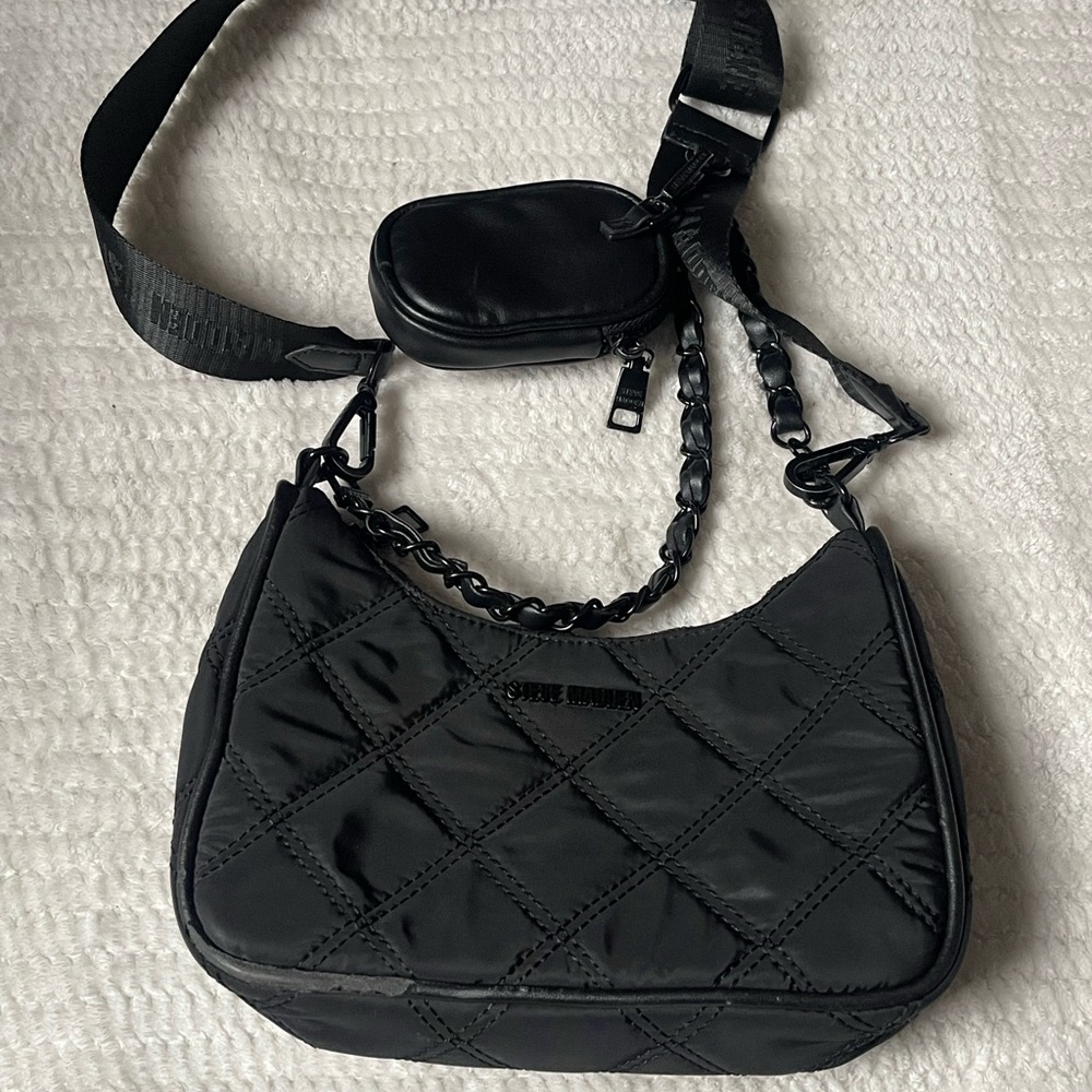 Steve Madden Black crossbody Bag with Chain Detail - Picture 2 of 8